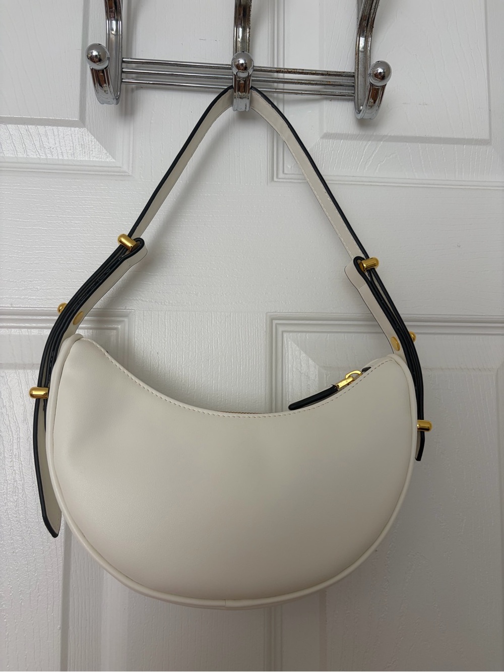 "Prada" White Shoulder Bag - Picture 2 of 4